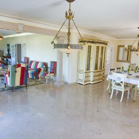 Cecilia Villa Praia das Maçãs