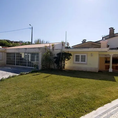 Cecilia Villa Praia das Maçãs